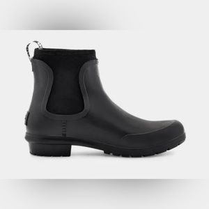 Ugg chevonne waterproof ankle boots